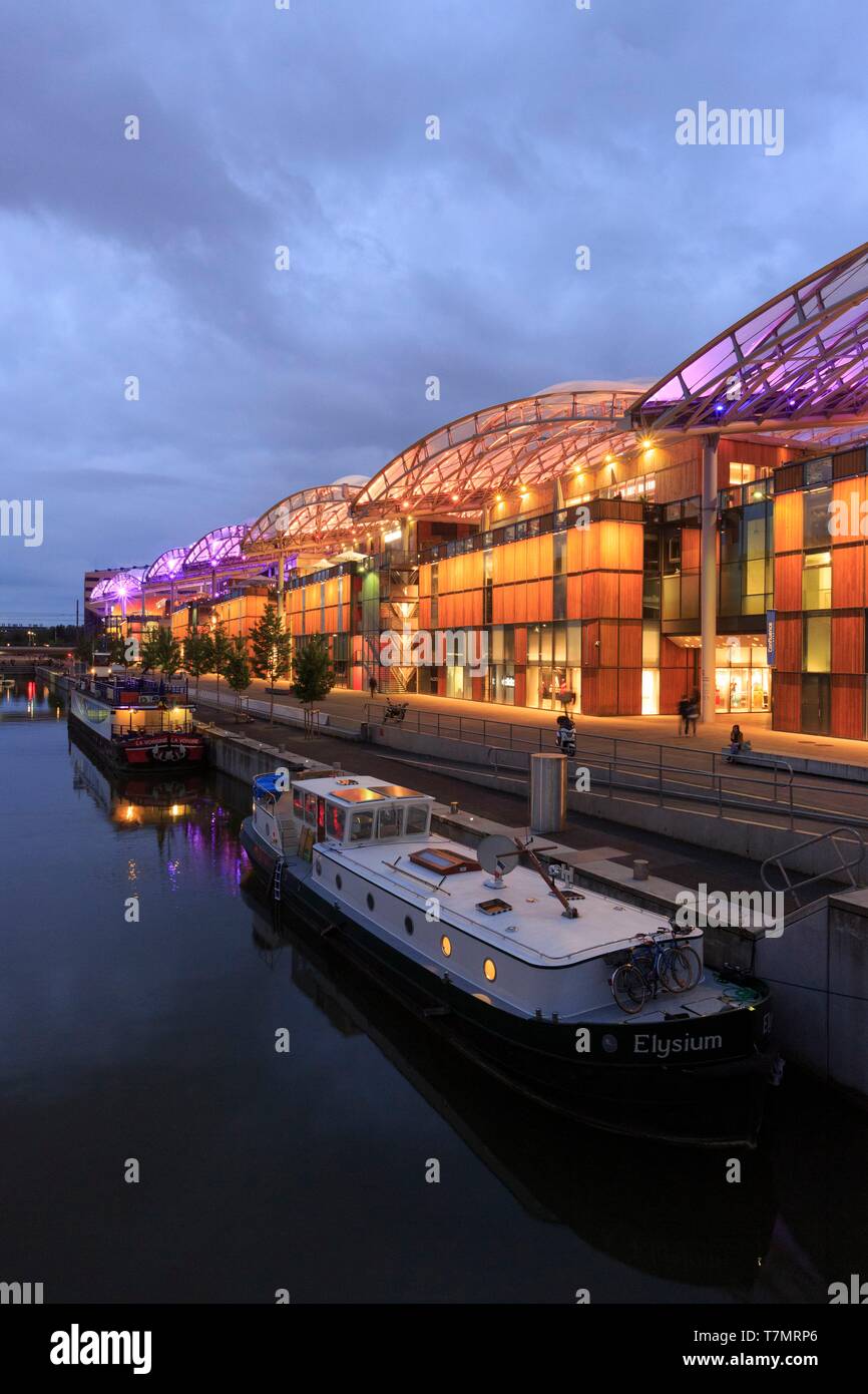 Francia, Rhône, Lione, 2° distretto, La confluenza district, La Saône, nautico, Barthélémy quay Arlès Dufour, Pôle de loisirs confluenza Foto Stock