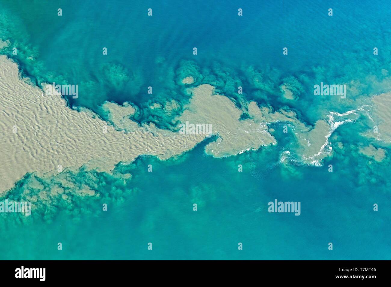 La Svizzera nel canton Vallese, distretto di Monthey, sul Lago di Ginevra, la bocca del Rodano (vista aerea) Foto Stock