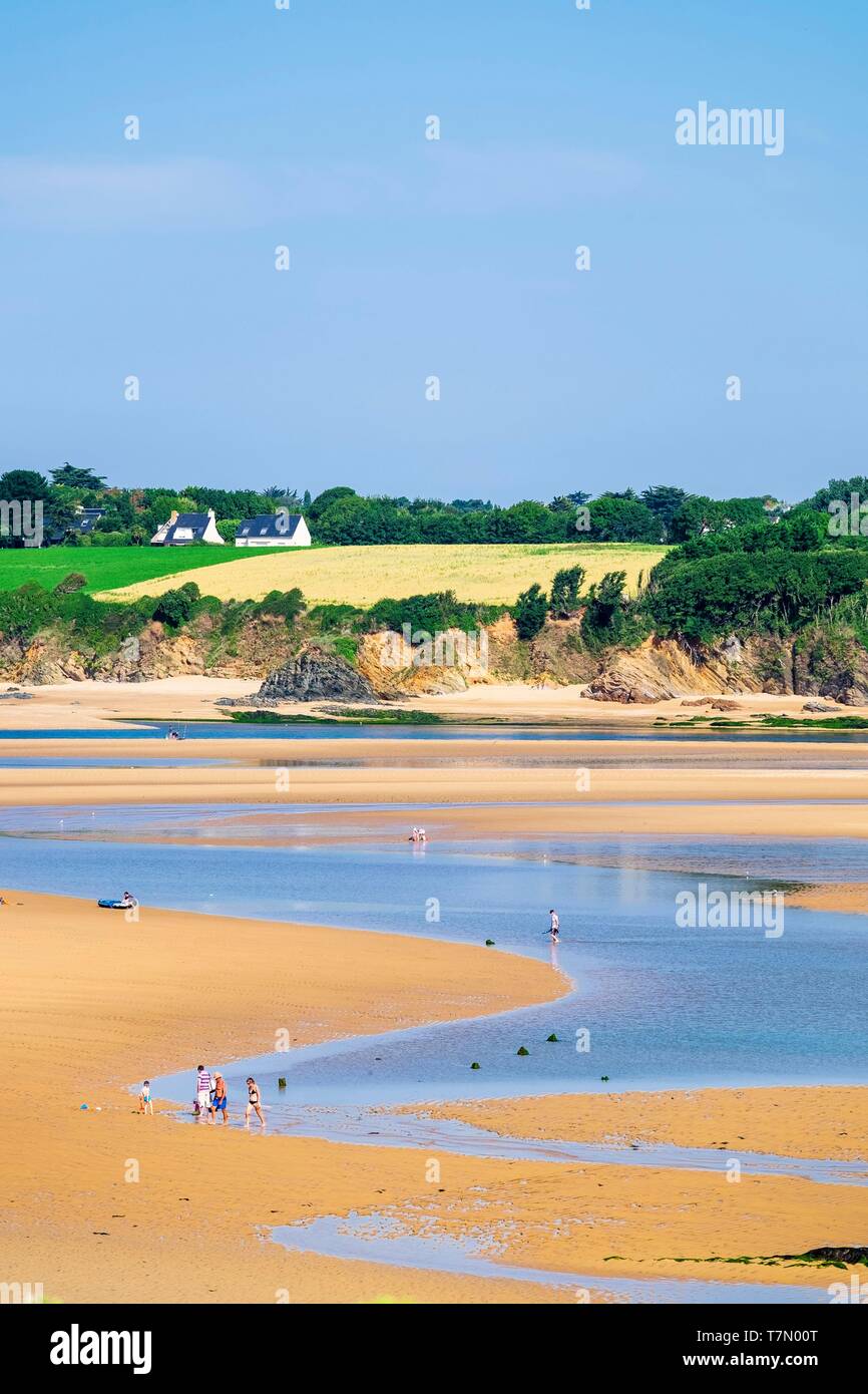 Francia, Morbihan, Guidel, la foce del fiume Laïta, costiere fiume che segna il limite con Finisterre Foto Stock