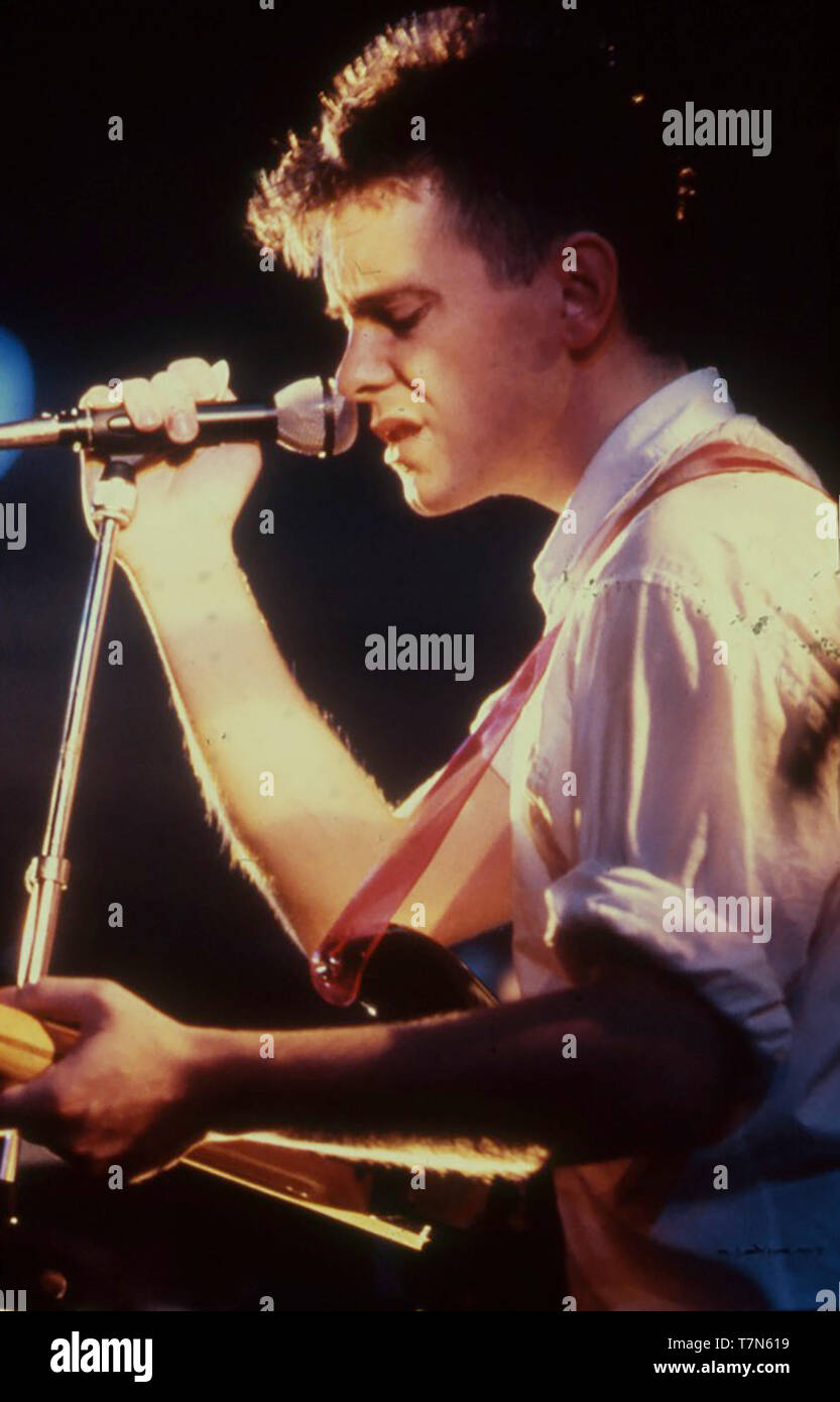 Nuovo ordine UK del gruppo rock con Bernard Sumner circa 1980 Foto Stock