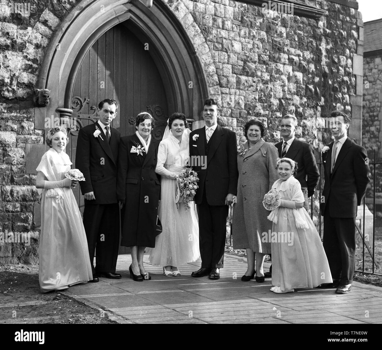 Il matrimonio di Mr & Mrs Walker, 2 Colenso Road, Londra, E5 c1964. Foto di Tony Henshaw Foto Stock