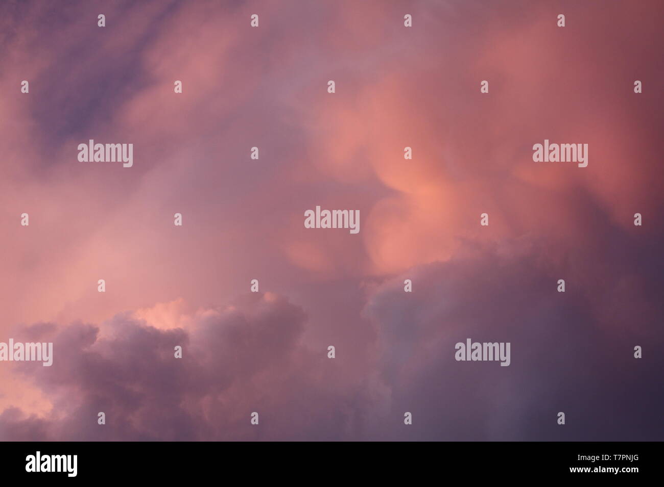 Tramonto nuvoloso Foto Stock
