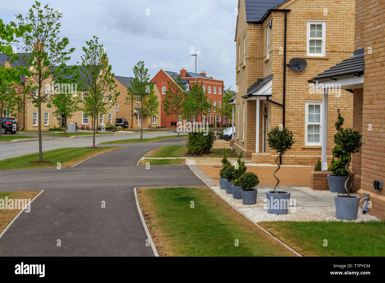 Morris costruire case, Alconbury Weald principali alloggiamento nuovo sviluppo, nei pressi di Huntingdon, Cambridgeshire, Inghilterra, Regno Unito, GB Foto Stock