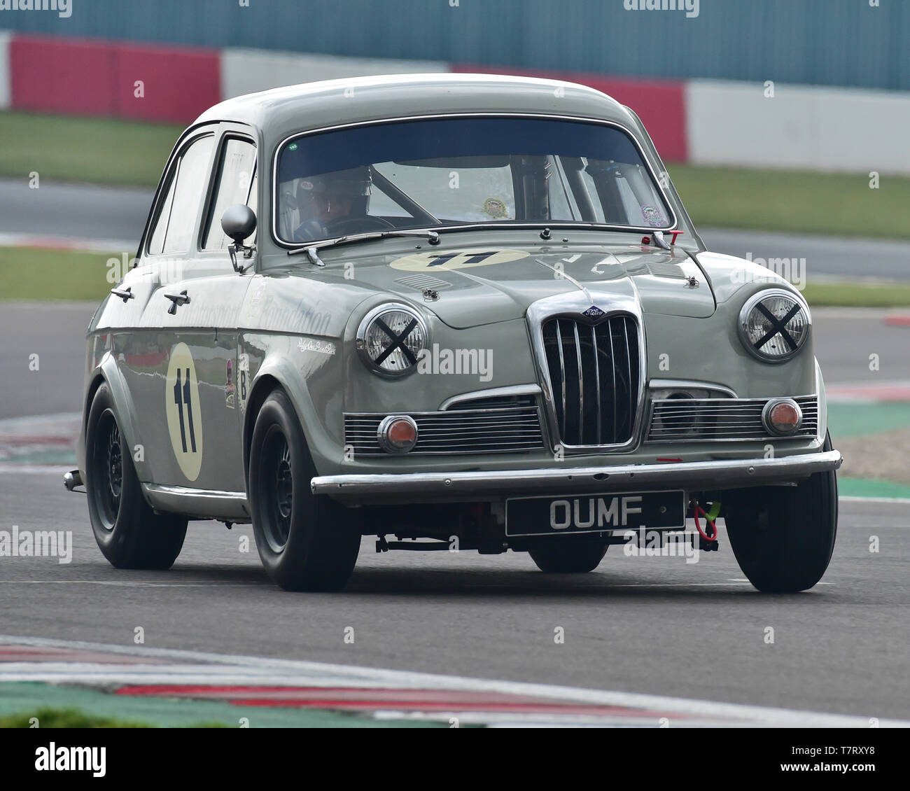 Ding Boston, Riley unidirezionale-cinque OUMF, HRDC Coys trofeo, Touring Cars 1958 al 1966, Donington storica festa, maggio 2019, motor racing, motor sport Foto Stock