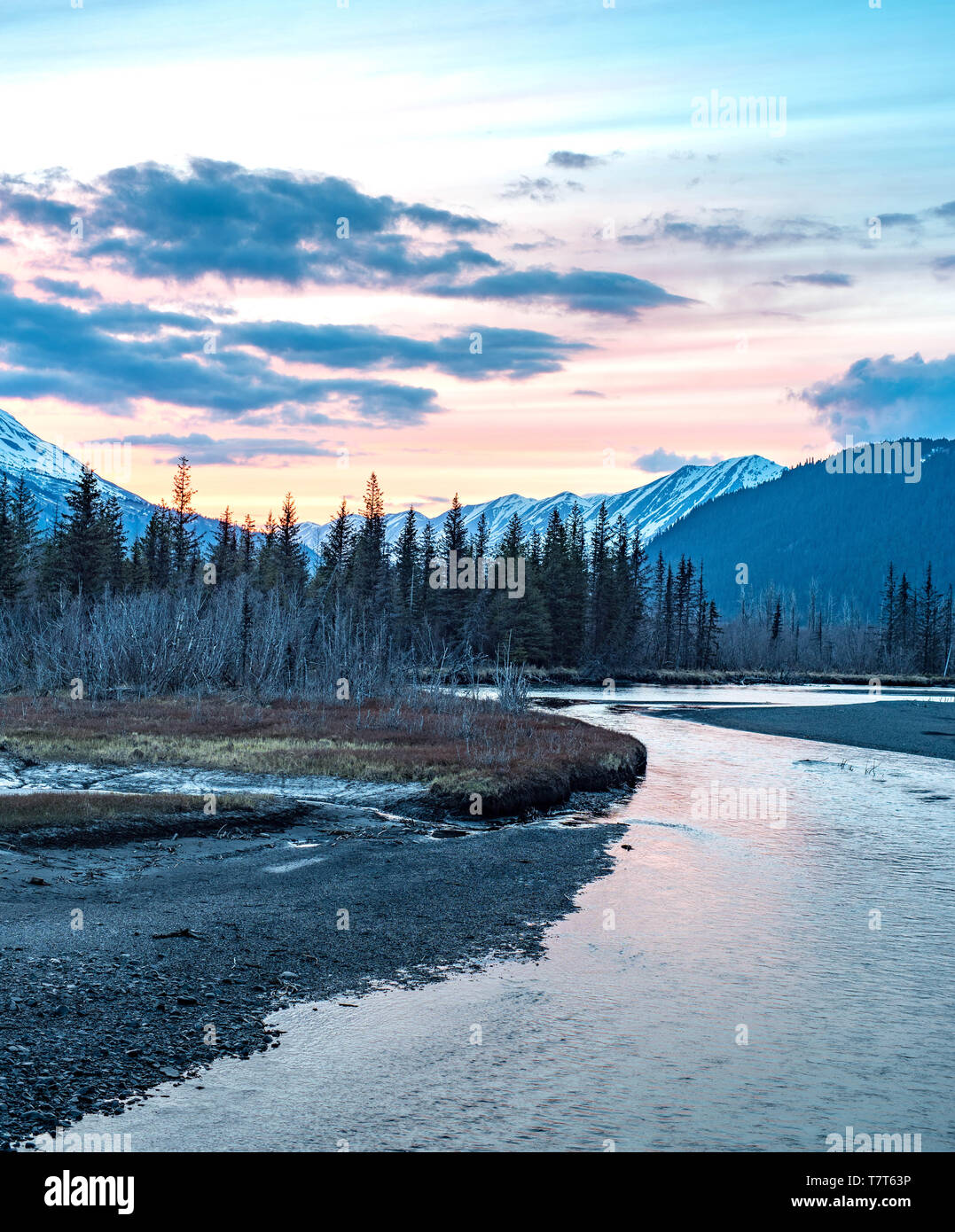 Tramonto a sud del fiume Alaska Foto Stock