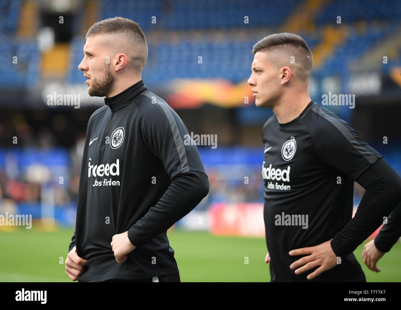 Londra, Regno Unito. 08 Maggio, 2019. Calcio: Europa League, prima le semifinali, ritorno partita FC Chelsea - Eintracht Francoforte allo Stamford Bridge. Formazione finale Eintracht Francoforte. Ante Rebic (l) e Luka Jovic . Credito: Arne Dedert/dpa/Alamy Live News Foto Stock