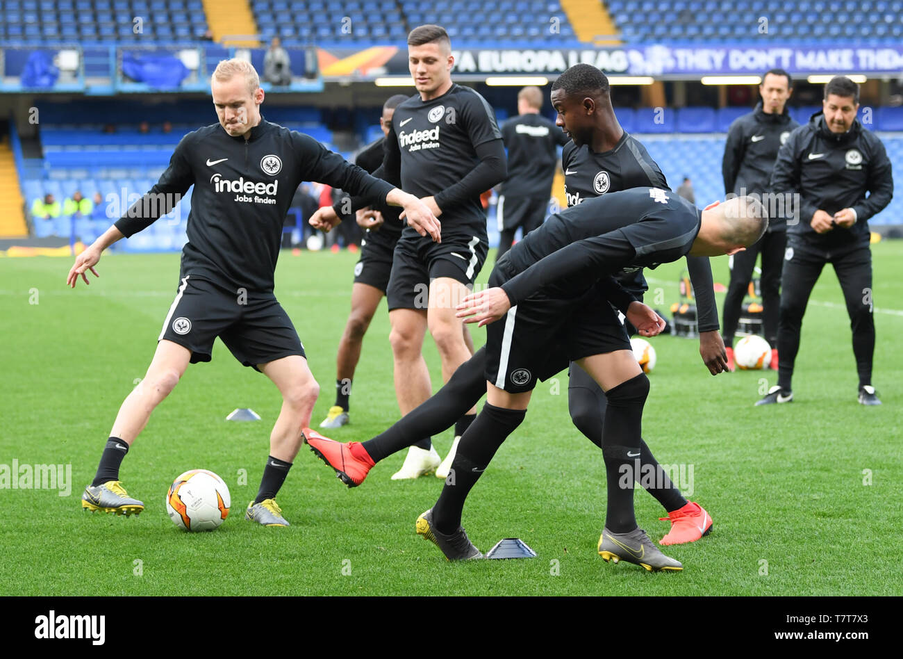 Londra, Regno Unito. 08 Maggio, 2019. Calcio: Europa League, prima le semifinali, ritorno partita FC Chelsea - Eintracht Francoforte allo Stamford Bridge. Formazione finale Eintracht Francoforte. Sebastian Rode (l-r), Luka Jovic, Evan Ndicka e ante Rebic in azione. Credito: Arne Dedert/dpa/Alamy Live News Foto Stock