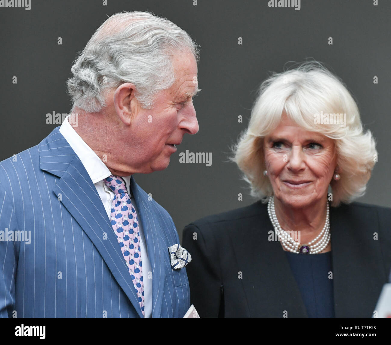 Berlino, Germania. 07 Maggio, 2019. British il principe Carlo e sua moglie, duchessa Camilla, frequentare la regina della festa di compleanno presso la residenza dell'Ambasciatore di Gran Bretagna. Credito: Jens Kalaene/dpa-Zentralbild/ZB/dpa/Alamy Live News Foto Stock