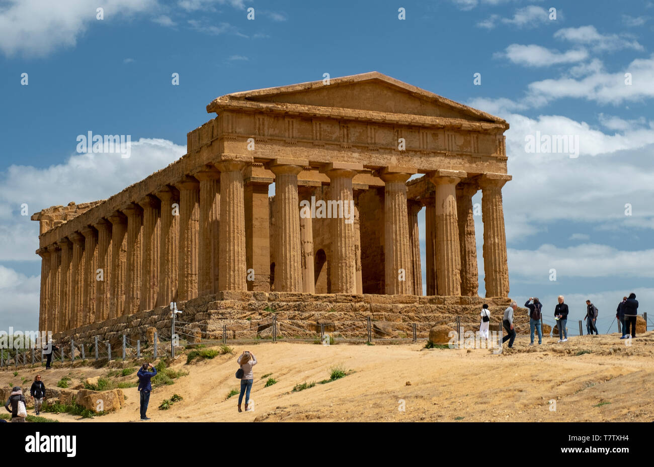 Tempio della Concordia e Valle dei Templi, Agrigento, Sicilia, Italia Foto Stock