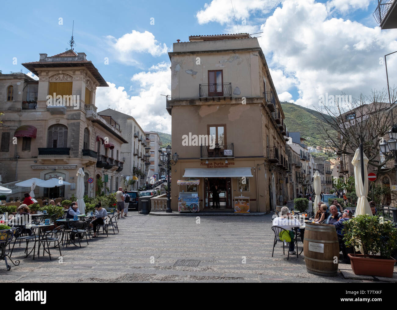 Piazza Garibaldi, Cefalù, Sicilia. Foto Stock