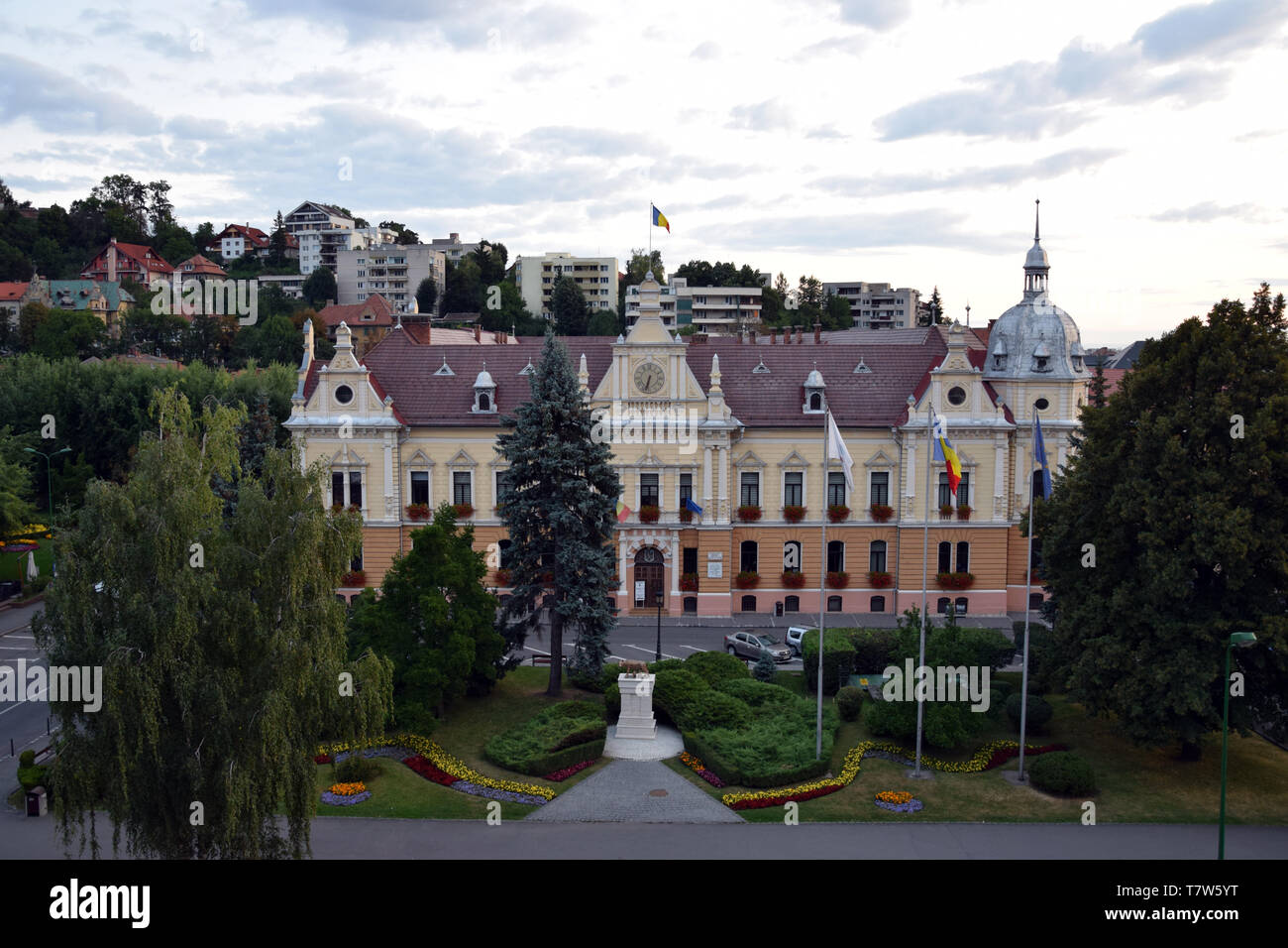 Brasov, Romania - Agosto 2017: Municipio di Brasov (Primaria Municipiului Brasov). Transilvania, Romania. Foto Stock