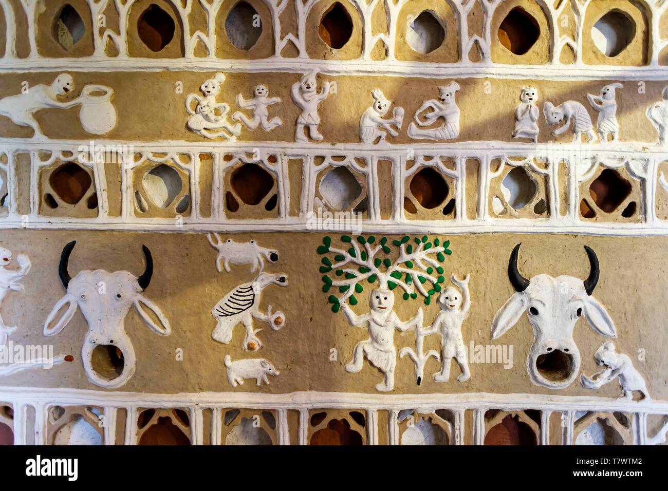 L'India, il Madhya Pradesh Bhopal, museo tribale, Lillar Kothi tribù granaio Foto Stock