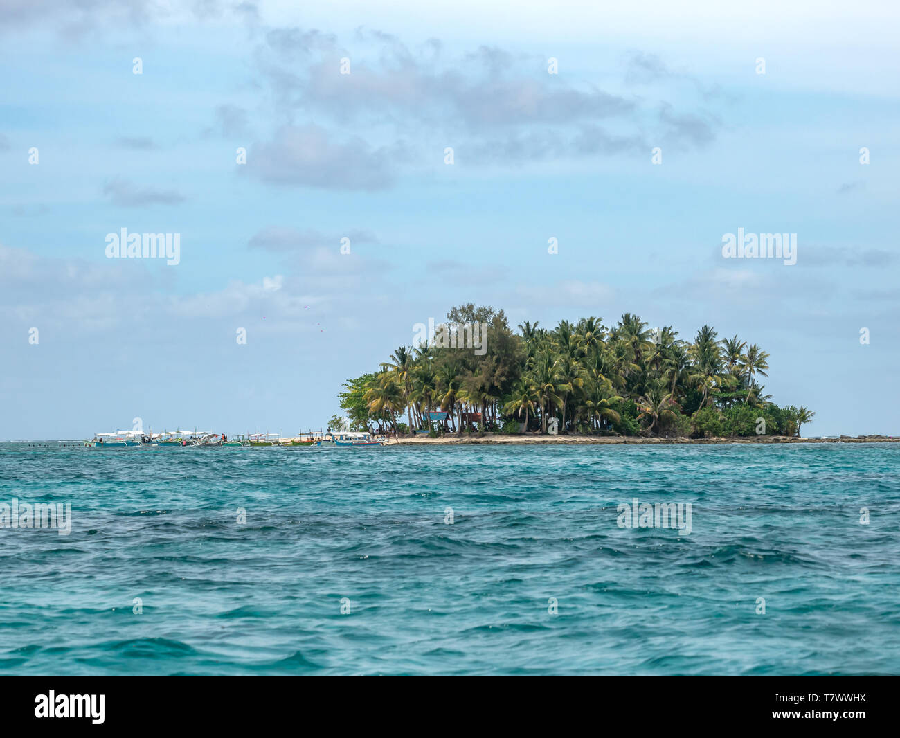 Bellissimo paesaggio a Guyam isola a Siargao, Filippine Foto Stock