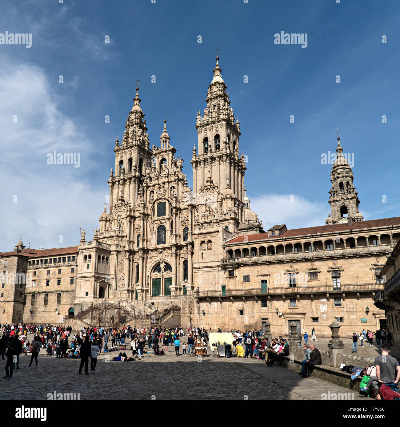 Santiago de Compostela, Spagna. 19 aprile 2019: Santiago de Compostela Cattedrale vista da piazza Obradoiro, Foto Stock