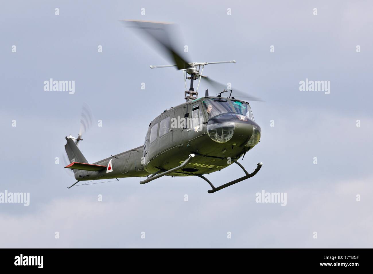 Bell UH-1 Iroquois "Huey' battenti al Season premiere a Shuttleworth il 5 maggio 2019 Foto Stock
