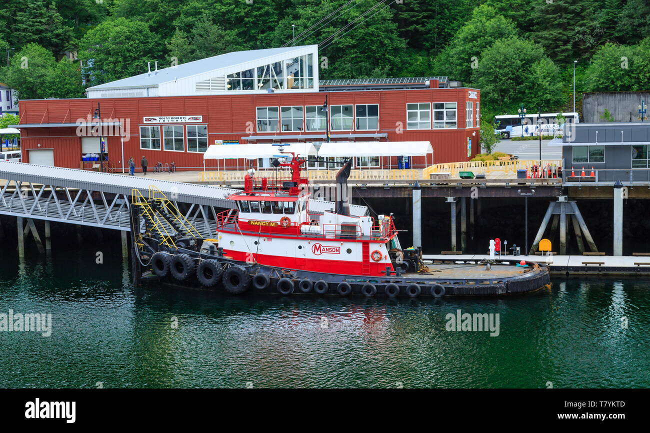 Rimorchiatore a Juneau Dock Foto Stock