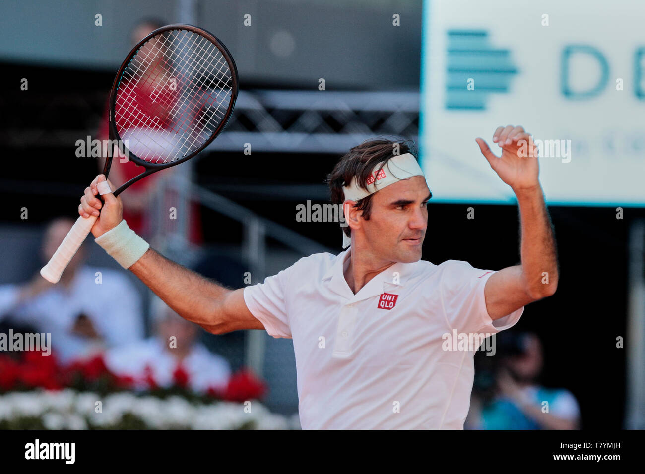 Roger Federer ha visto reagire durante la Mutua Madrid Open Masters corrisponde al giorno 7 a Caja Magica a Madrid. Foto Stock