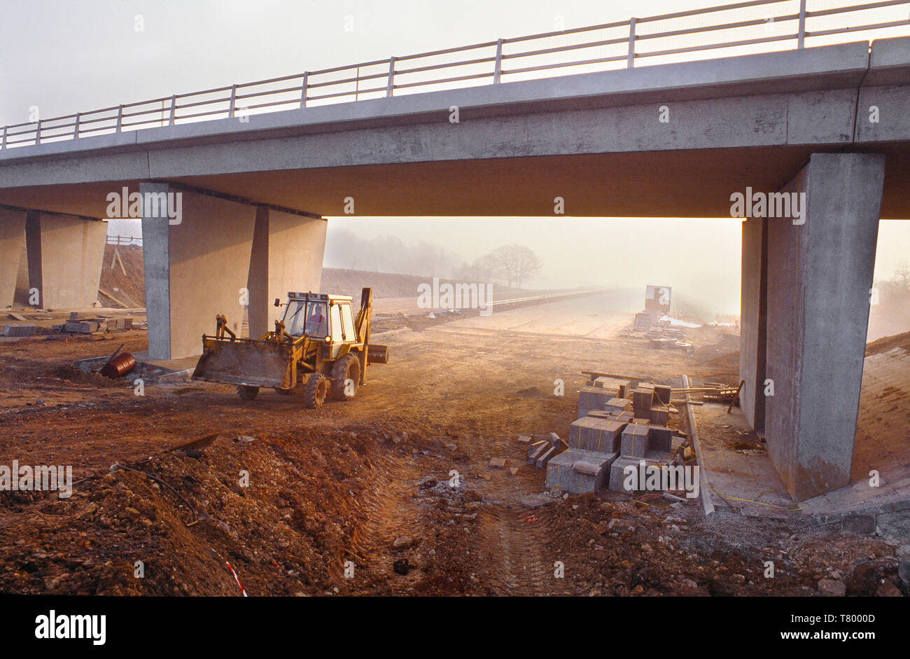 M25 Autostrada inizio costruzione vicino a Watford, Regno Unito, 1973-1974 Foto Stock