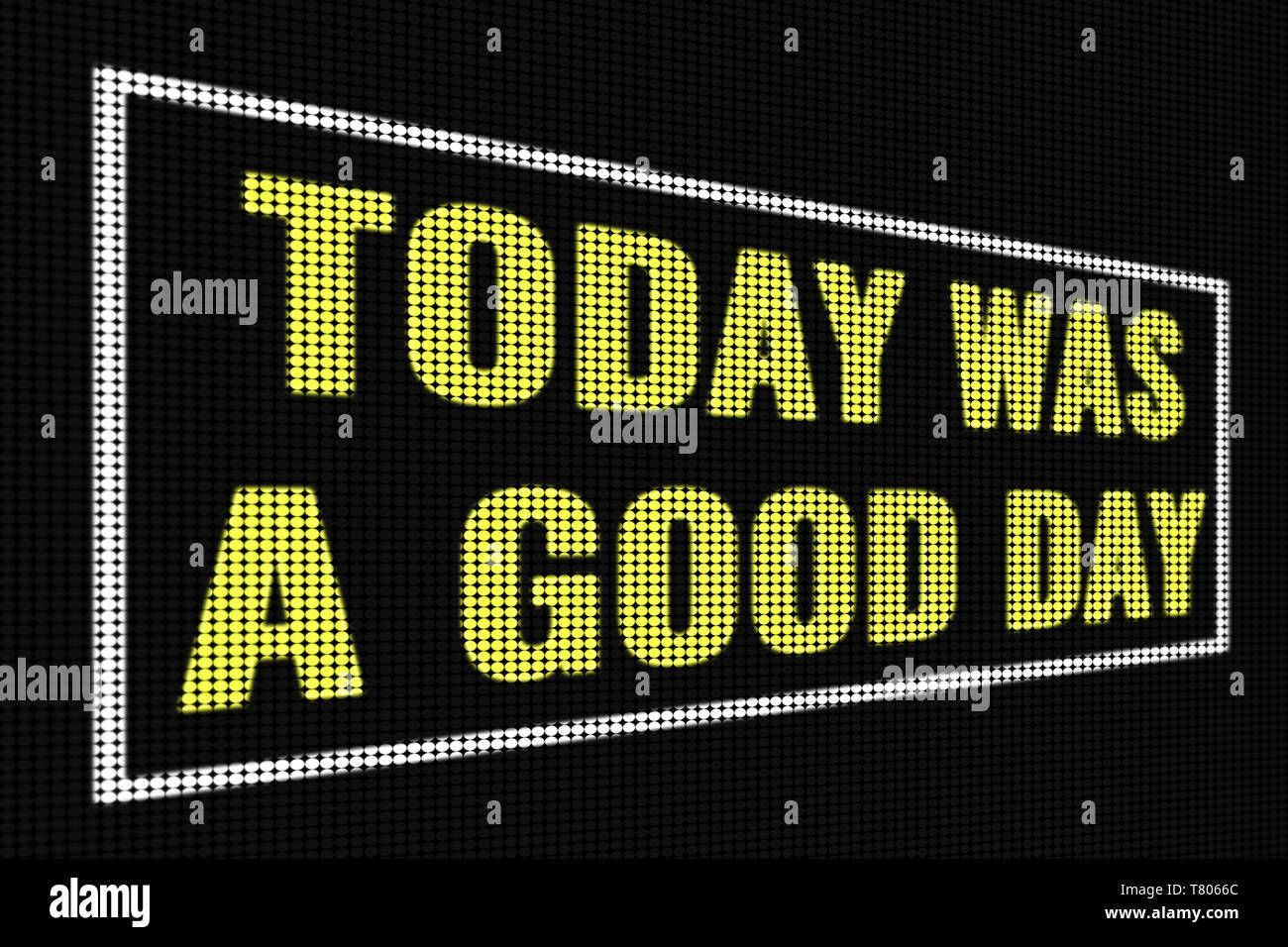 Oggi è stata una buona giornata testo giallo su schermo scuro, tv effetto  Foto stock - Alamy