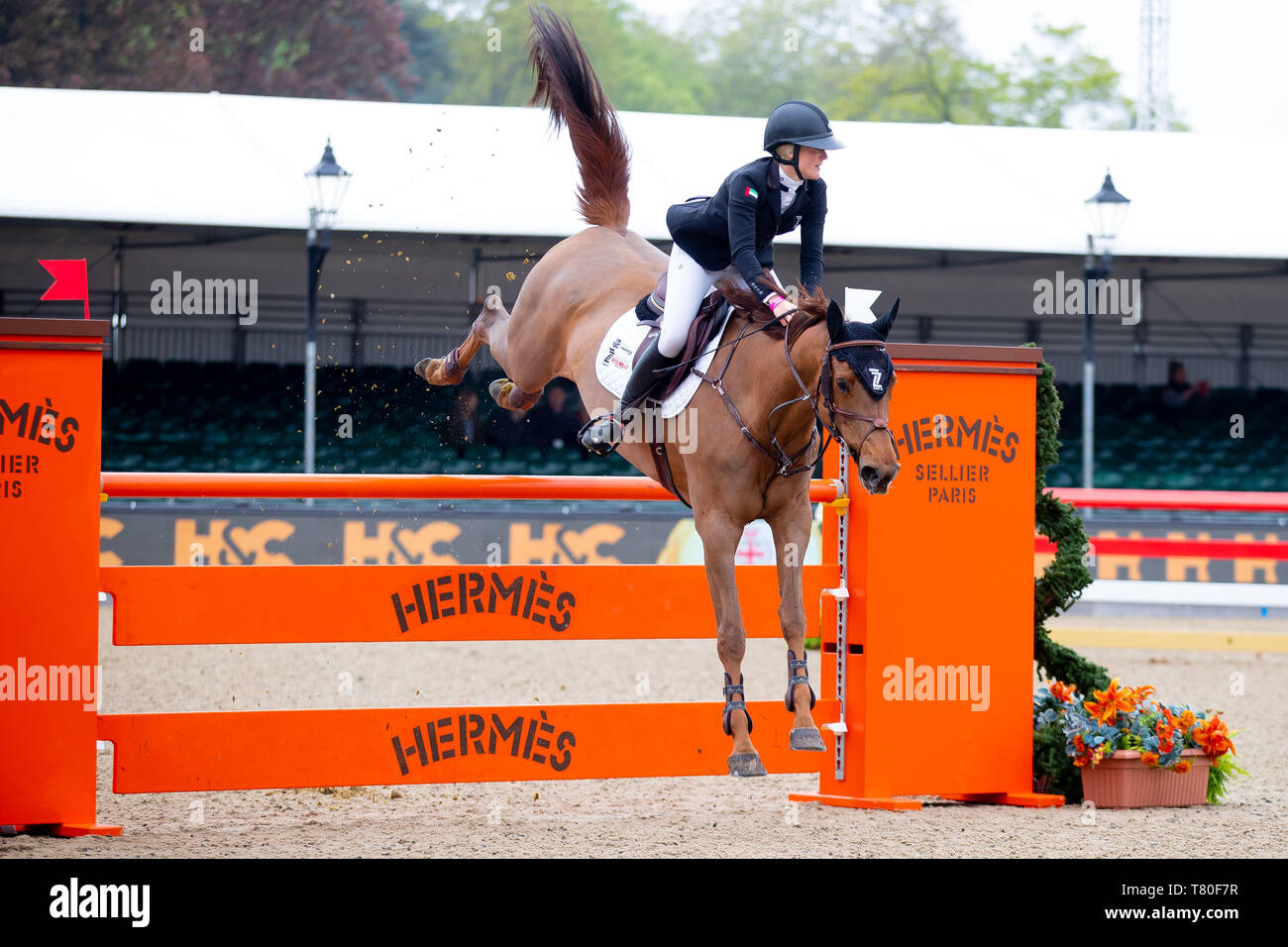 Windsor, Berkshire, Regno Unito. 09 Maggio, 2019. Vincitore. La Georgia Tame equitazione Z sette Canya danza. GBR.H&C TV senior 1,35 m aperta. Showjumping. Royal Windsor Horse Show. Windsor. Berkshire. Regno Unito. GBR. 09/05/2019. Credito: Sport In immagini/Alamy Live News Foto Stock