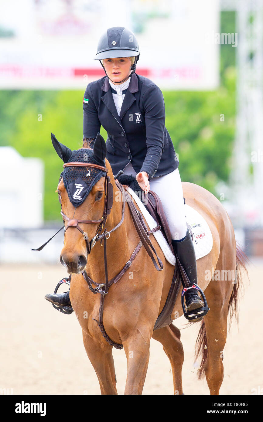 Windsor, Berkshire, Regno Unito. 09 Maggio, 2019. Vincitore. La Georgia Tame equitazione Z sette Canya danza. GBR.H&C TV senior 1,35 m aperta. Showjumping. Royal Windsor Horse Show. Windsor. Berkshire. Regno Unito. GBR. 09/05/2019. Credito: Sport In immagini/Alamy Live News Foto Stock