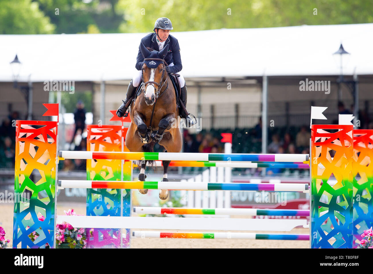 Windsor, Berkshire, Regno Unito. 09 Maggio, 2019. Vincitore. Ben Maher in sella lo zenzero blu. GBR. Land Rover picchetti. 1,45m aperta. Showjumping. Royal Windsor Horse Show. Windsor. Berkshire. Regno Unito. GBR. 09/05/2019. Credito: Sport In immagini/Alamy Live News Foto Stock