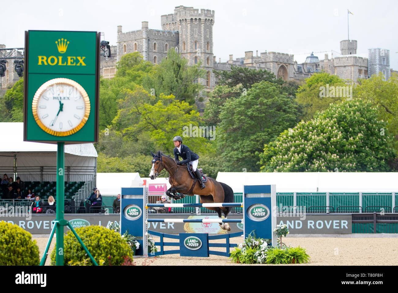 Windsor, Berkshire, Regno Unito. 09 Maggio, 2019. Vincitore. Ben Maher in sella lo zenzero blu. GBR. Land Rover picchetti. 1,45m aperta. Showjumping. Royal Windsor Horse Show. Windsor. Berkshire. Regno Unito. GBR. 09/05/2019. Credito: Sport In immagini/Alamy Live News Foto Stock