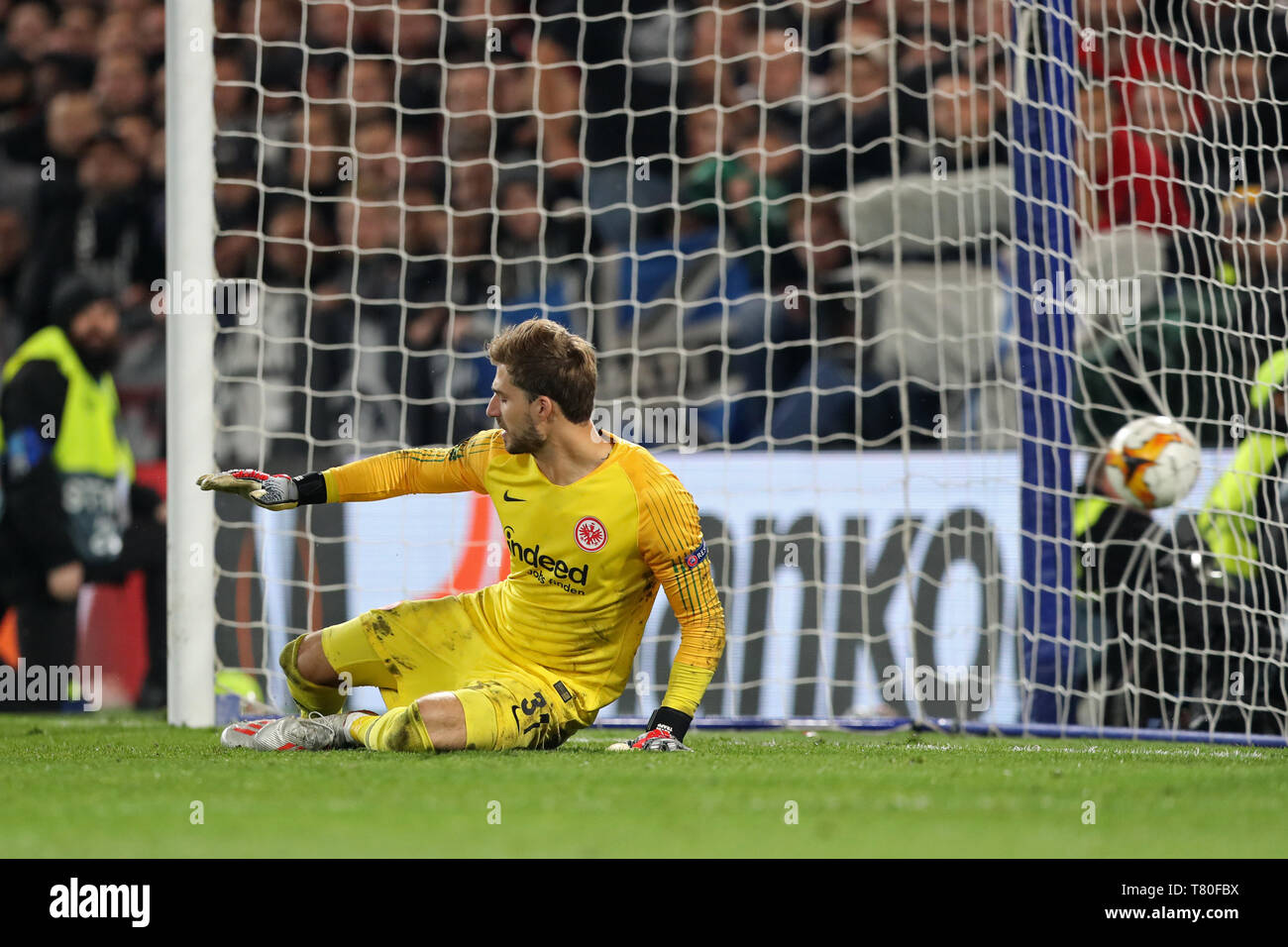 Londra, Regno Unito. Il 9 maggio, 2019. Eintracht Frankfurt portiere Kevin Trapp è battuto per una seconda volta durante la UEFA Europa League Semi Finale seconda gamba tra Chelsea e Eintracht Francoforte a Stamford Bridge, Londra giovedì 9 maggio 2019. (Credit: Jon Bromley | MI News) solo uso editoriale, è richiesta una licenza per uso commerciale. La fotografia può essere utilizzata solo per il giornale e/o rivista scopi editoriali. Credito: MI News & Sport /Alamy Live News Foto Stock
