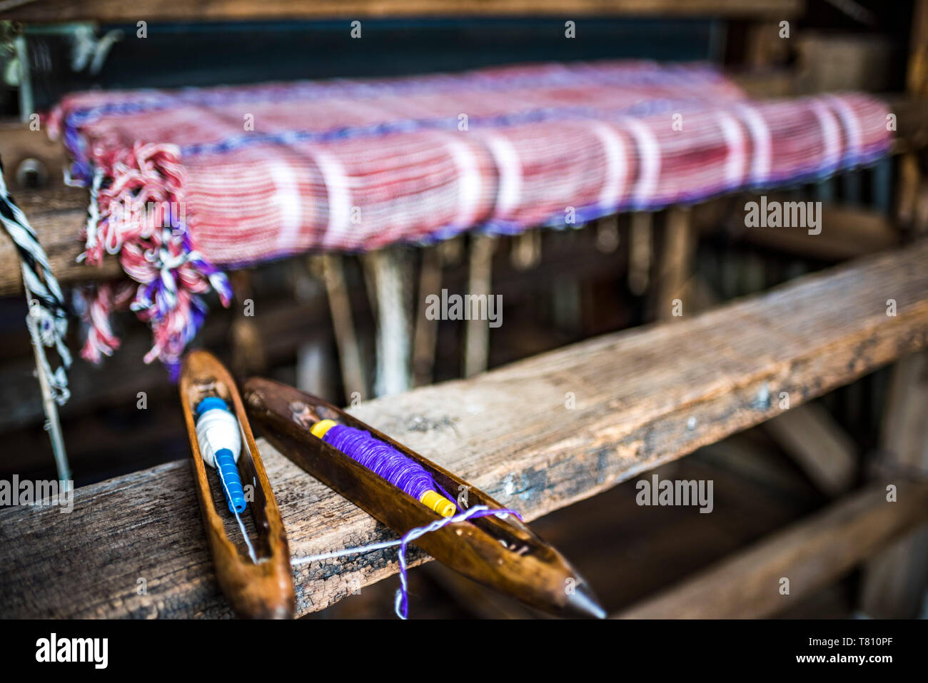 La tessitura al Lago Inle, Stato Shan, Myanmar (Birmania), Asia Foto Stock