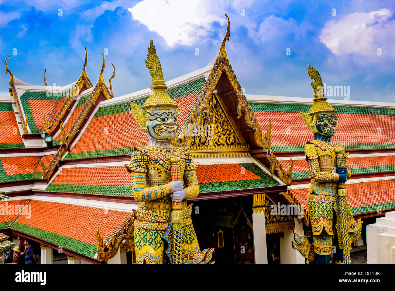 Dettaglio del Guardian statue, Grand Palace e il Wat Phra Kaew (il Tempio del Buddha di Smeraldo) complessi, Bangkok, Thailandia, Sud-est asiatico, in Asia Foto Stock