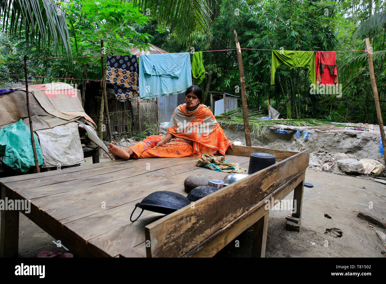 Una vittima di Padma erosione fluviale. Shariatpur, Bangladesh Foto Stock