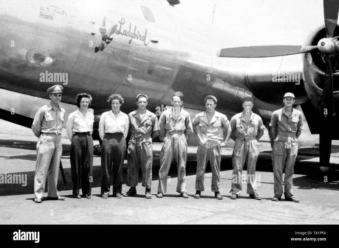 Durante la Seconda Guerra Mondiale, Paul Tibbets con Wasp tirocinanti, 1944 Foto Stock