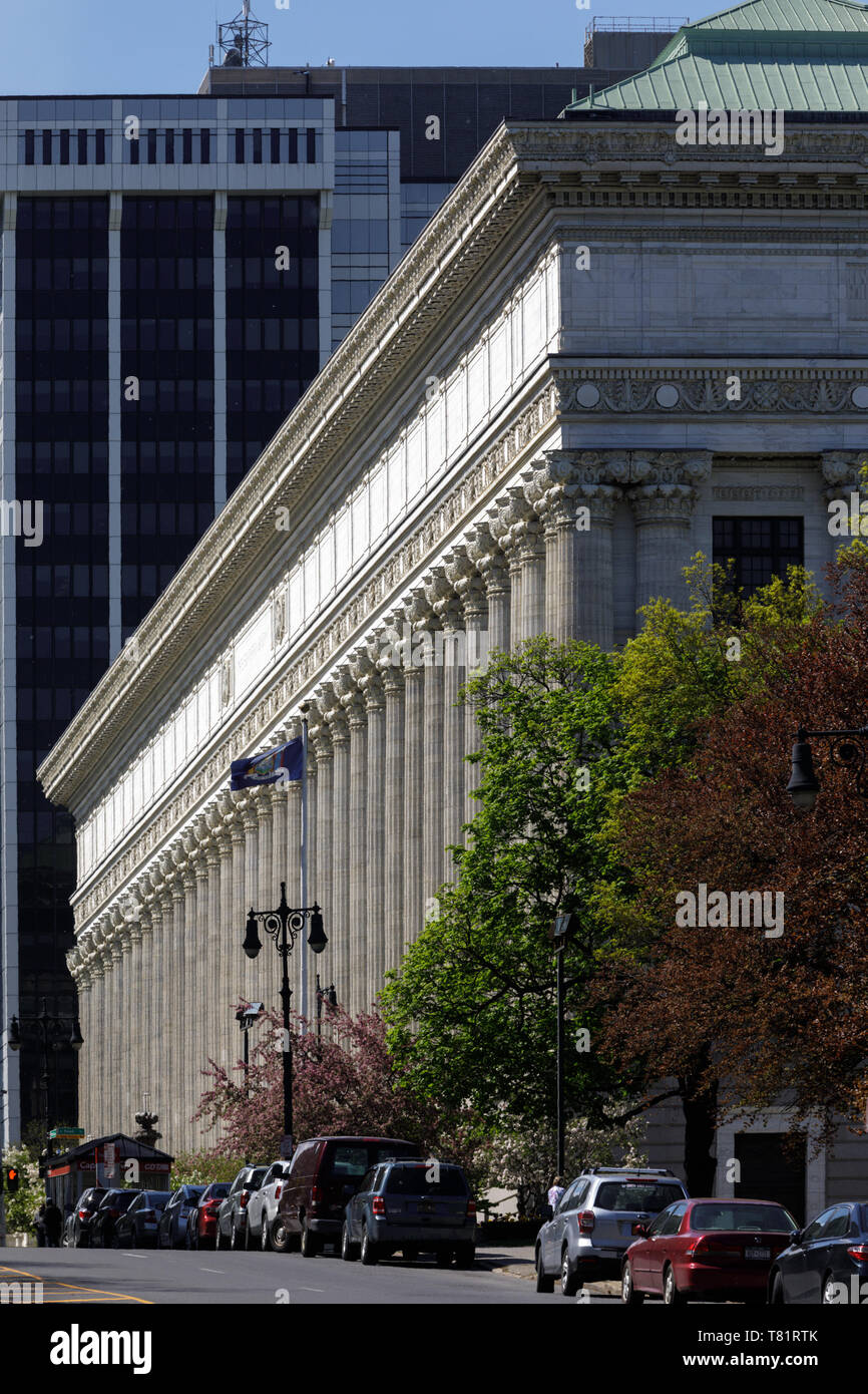 Lo stato di New York Dipartimento di Educazione, Albany, Stile Belle Arti. Le 36 colonne Corinzie rendono il colonnato più lunga negli Stati Uniti. Foto Stock