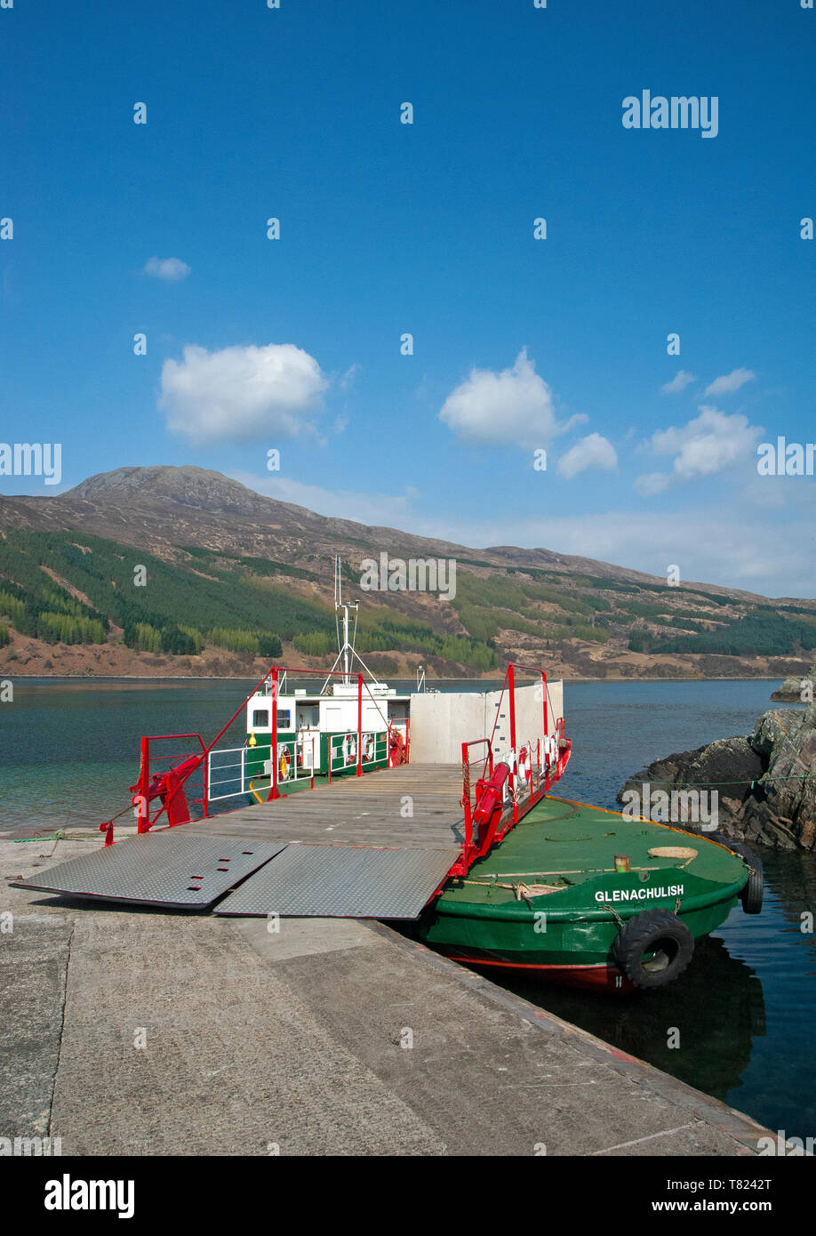 Il Glenelg all isola di Skye giradischi traghetto per auto Foto Stock