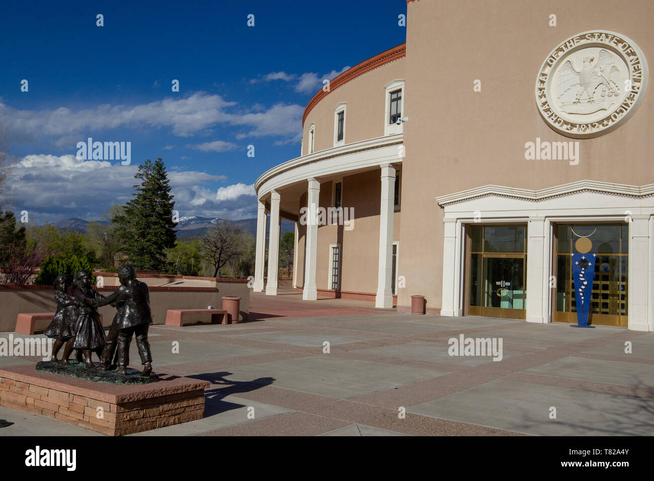 Il Campidoglio dello Stato del New Mexico a Santa Fe, New Mexico è anche noto come il roundhouse.L'unico round state capitol negli Stati Uniti. Foto Stock