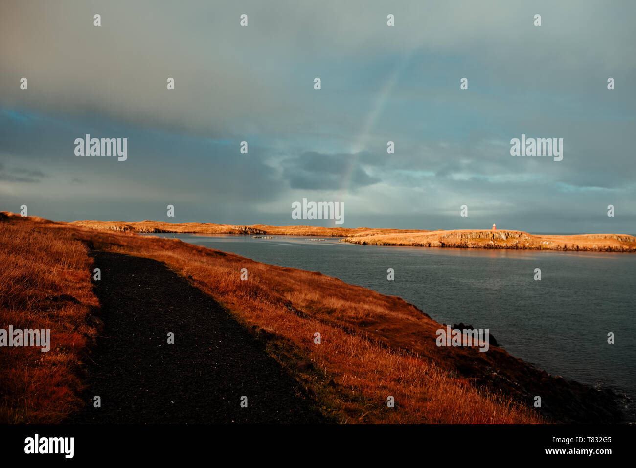 Rainbow oltre oceano, Stykkishólmur, Snafellsnes- og Hnappadalssysla, Islanda Foto Stock