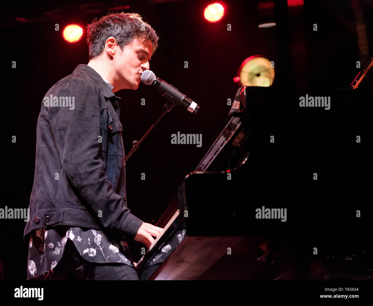 Jamie Cullum effettuando al Cheltenham Jazz Festival, 1 maggio 2019 Foto Stock