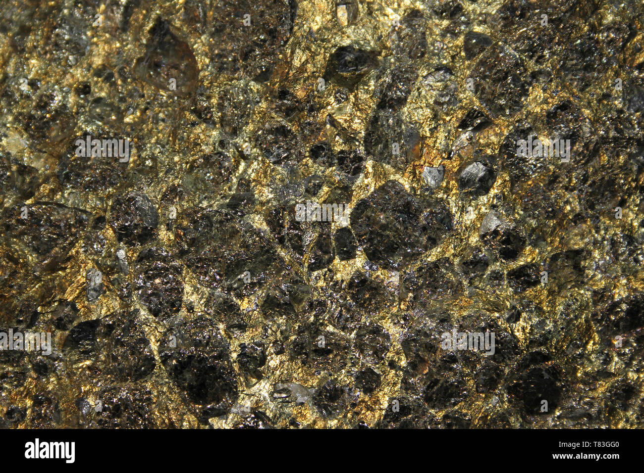 Calcopirite rame solfuro di ferro Minerali e cristalli di pirite Foto Stock