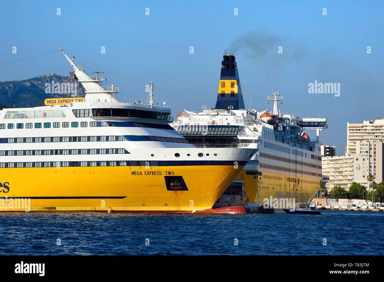 Francia, Var, Tolone, Corsica Ferries nel porto commerciale Foto Stock