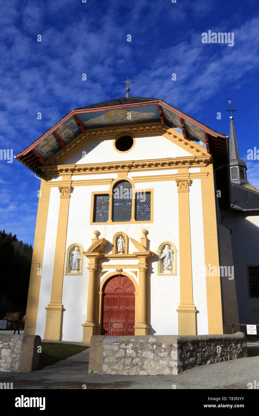 Eglise Saint-Nicolas de Véroce. / Chiesa di Saint-Nicolas de Véroce. Foto Stock