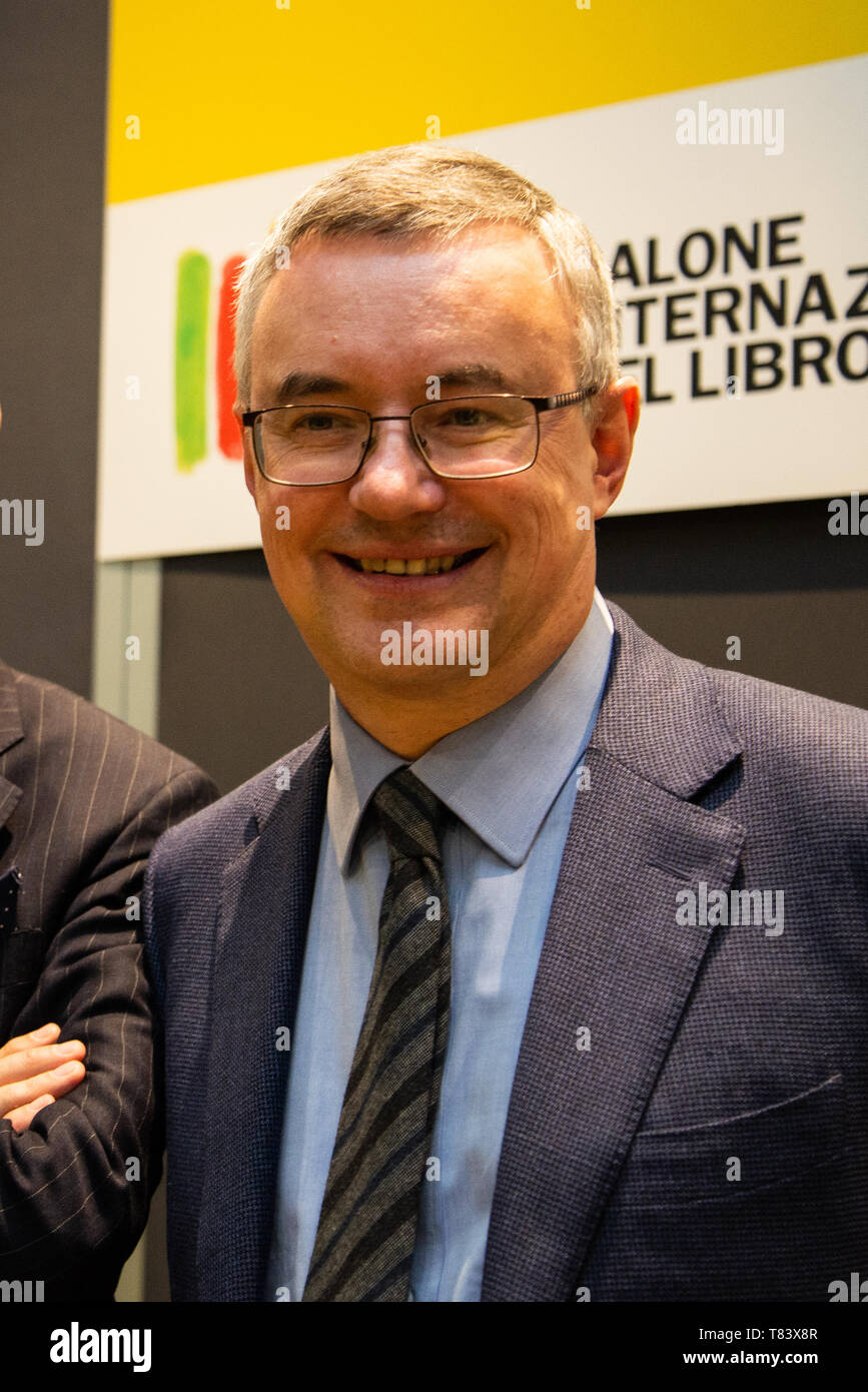 Joseph Roth visto che presenta il suo nuovo libro, "saponi bolle vagabondaggi letterari tra le due guerre' durante l'evento. La fiera internazionale del libro è la più importante manifestazione italiana nel campo dell'editoria. Esso avrà luogo presso il centro congressi Lingotto Fiere di Torino una volta all'anno, nel mese di maggio. Foto Stock