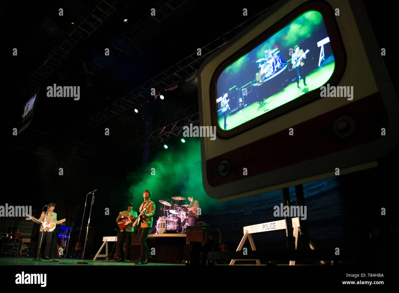 Glasgow, Regno Unito. Il 10 maggio 2019. LET IT BE, il Musical. L'iconico la musica dei Beatles con Let it be, il nuovo spettacolare concerto jam-packed con oltre 40 dei Beatles" greatest hits! Diretto dal West End, questo hit internazionale mostra celebra il retaggio del mondo la più grande rock 'n' roll band. Rivivendo i Beatles' aumento meteorica dal loro umili inizi ad altezze di beatlemania con esibizioni dal vivo dei primi brani tra cui Twist and Shout e vi ama nonché global mega-hits ieri, Hey Jude, si incontrano e si va. Credito: Colin Fisher/Alamy Live News Foto Stock