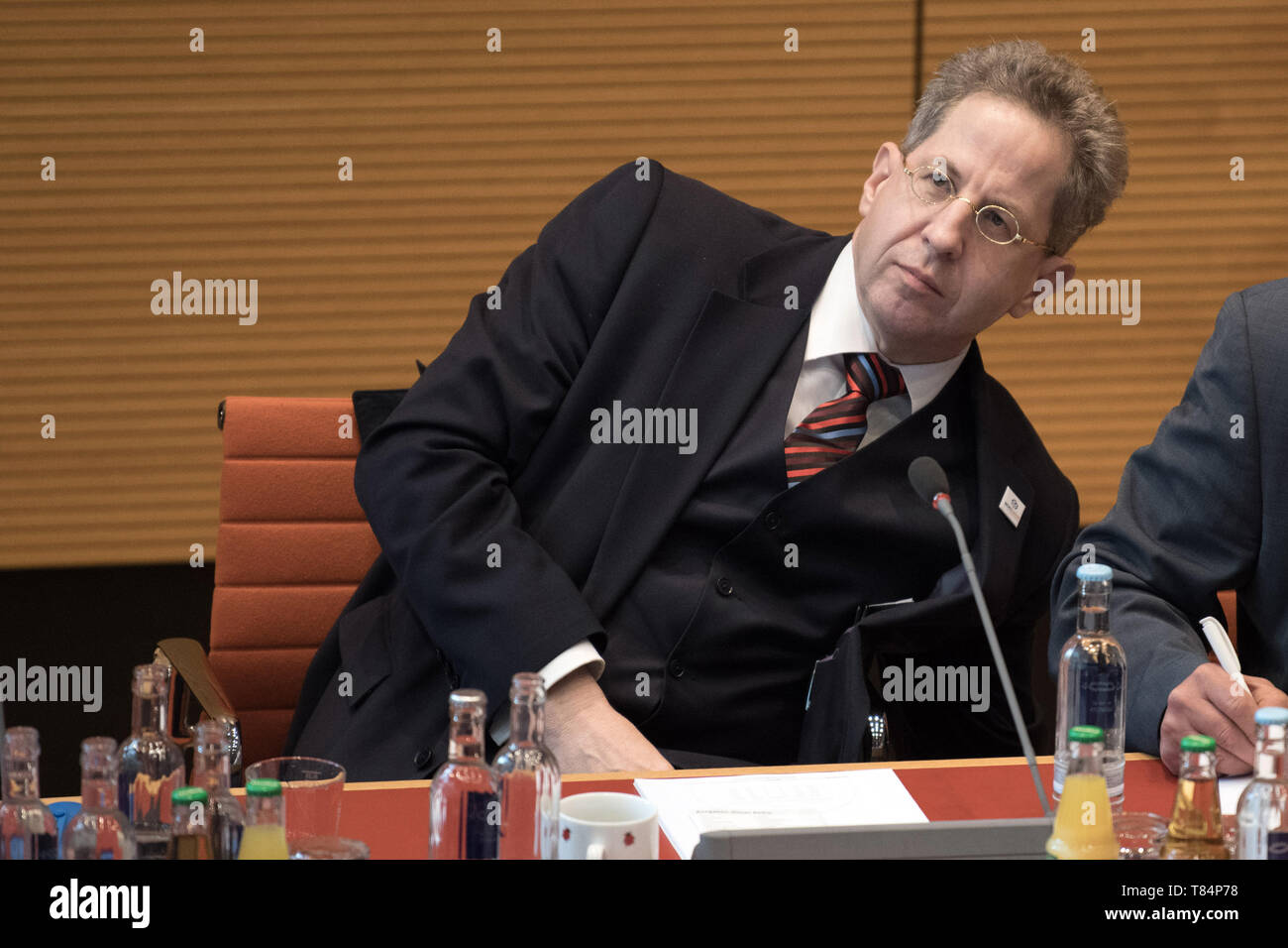 11 maggio 2019, Berlin: Hans-Georg Maaßen (CDU), ex presidente dell'Ufficio per la protezione della costituzione, prende parte ad un evento di discussione del Berliner Kreis nell'Unione. Si è discusso in che misura il cosiddetto Islam politico è compatibile con i valori e le tradizioni della nostra liberale società pluralistica. Foto: Jörg Carstensen/dpa Foto Stock