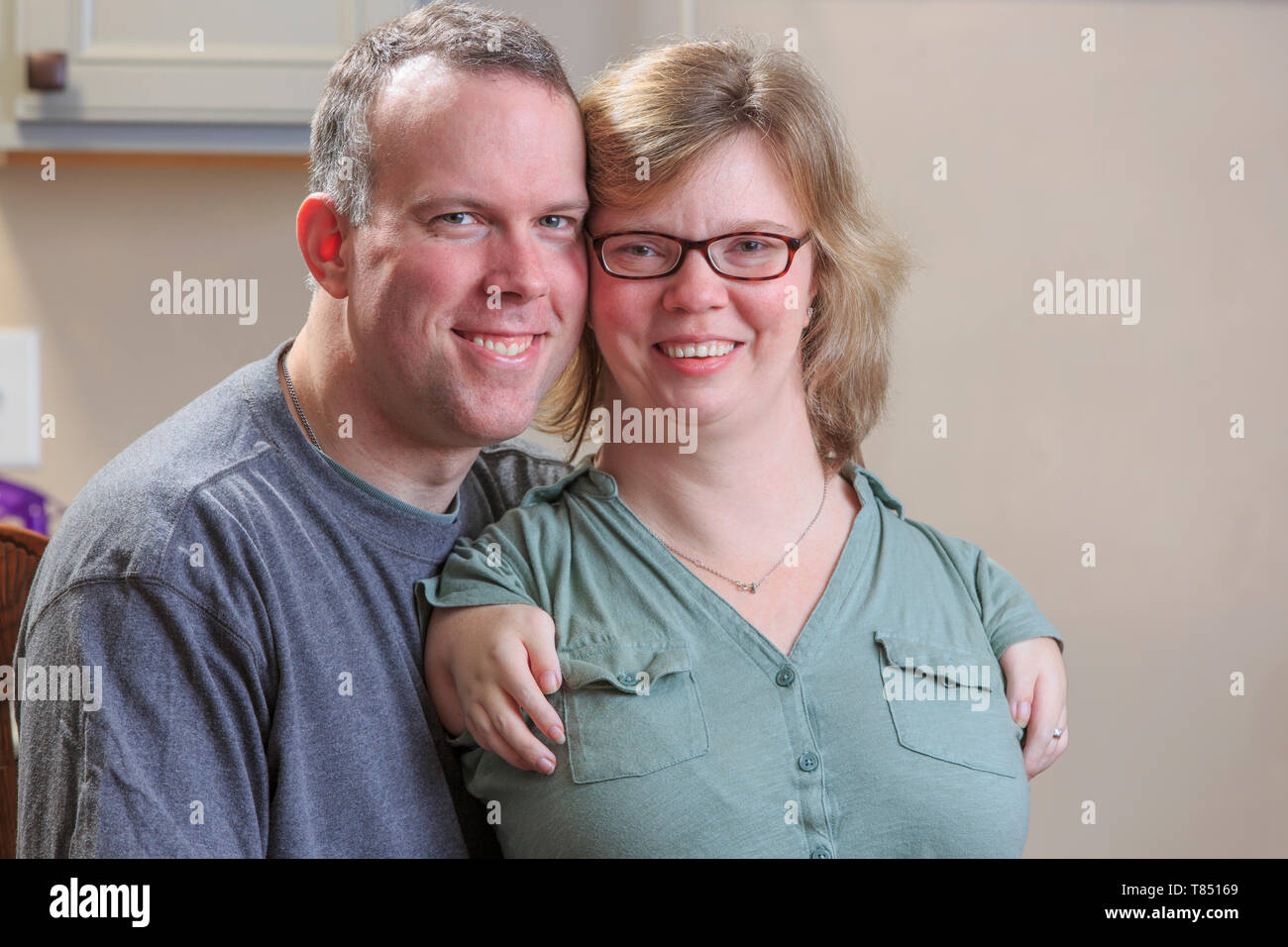 Ritratto di una donna con la sindrome di catrame e suo marito Foto Stock