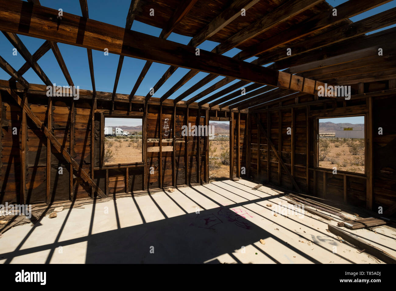 Abbandonato casa, nei pressi di Yermo, deserto della California, Stati Uniti d'America Foto Stock