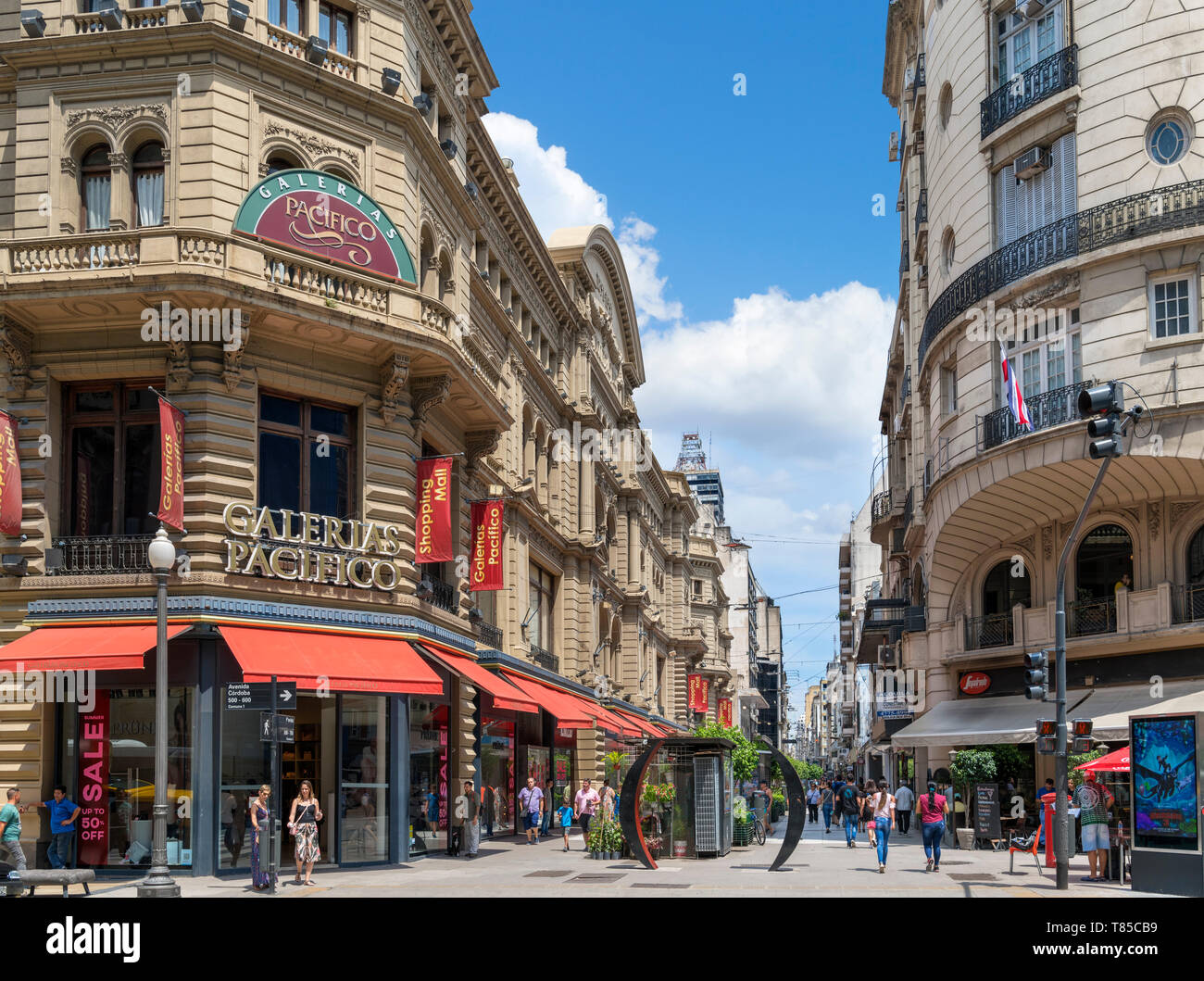 Nelle Galerías Pacífico sulla Calle Florida, una importante strada per lo shopping nel centro della città di Buenos Aires, Argentina Foto Stock