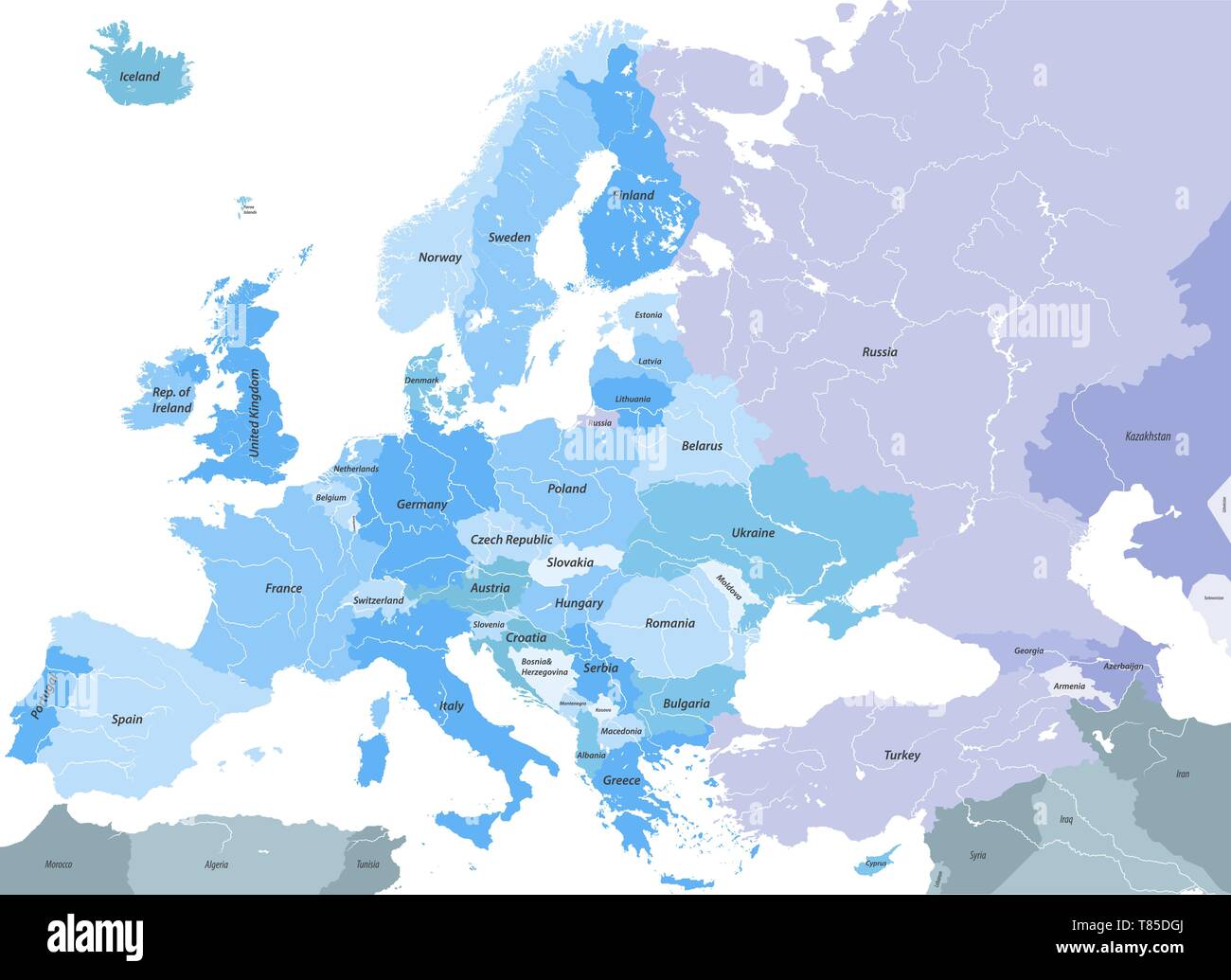 Europa alto vettore dettagliata mappa politico con i fiumi e i nomi di paesi. Illustrazione Vettoriale