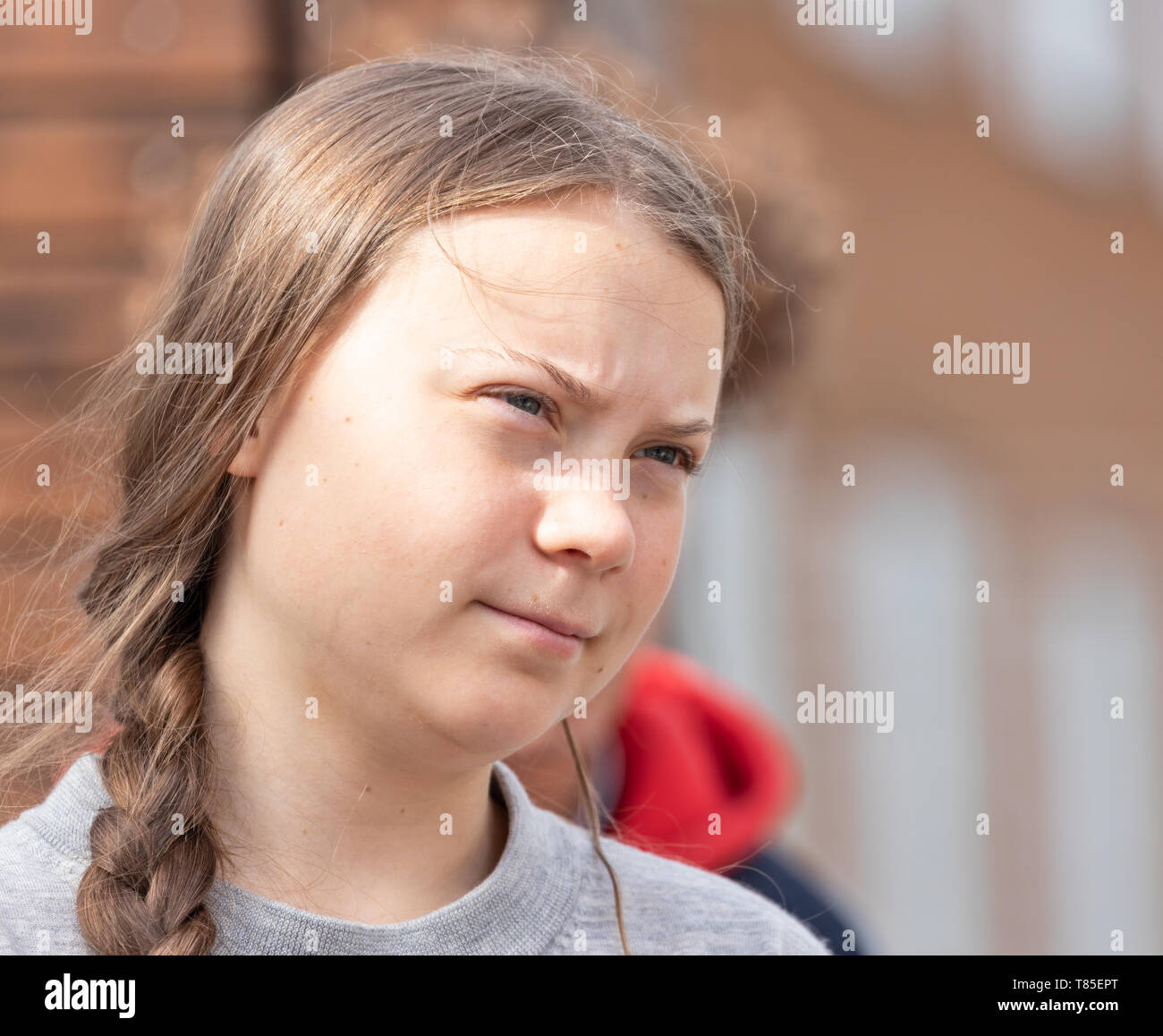 Stoccolma, Svezia. 10 Maggio, 2019. 16-anno-vecchio clima svedese Greta attivista Thunberg dimostrando a Stoccolma il venerdì. Foto Stock