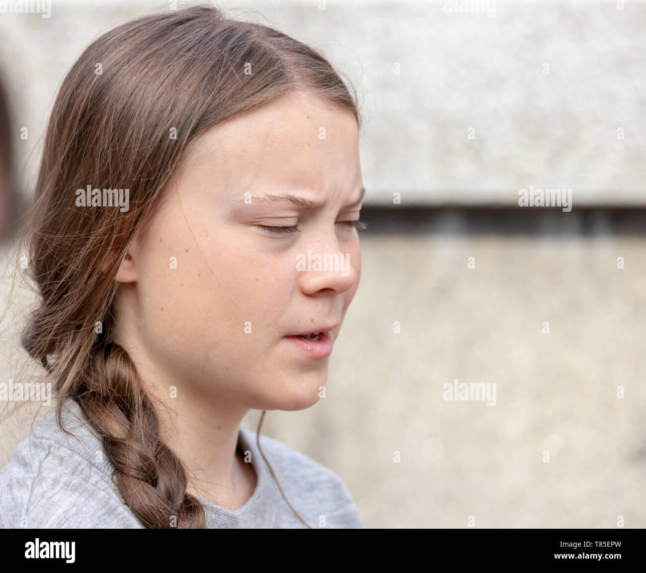 Stoccolma, Svezia. 10 Maggio, 2019. 16-anno-vecchio clima svedese Greta attivista Thunberg dimostrando a Stoccolma il venerdì. Foto Stock