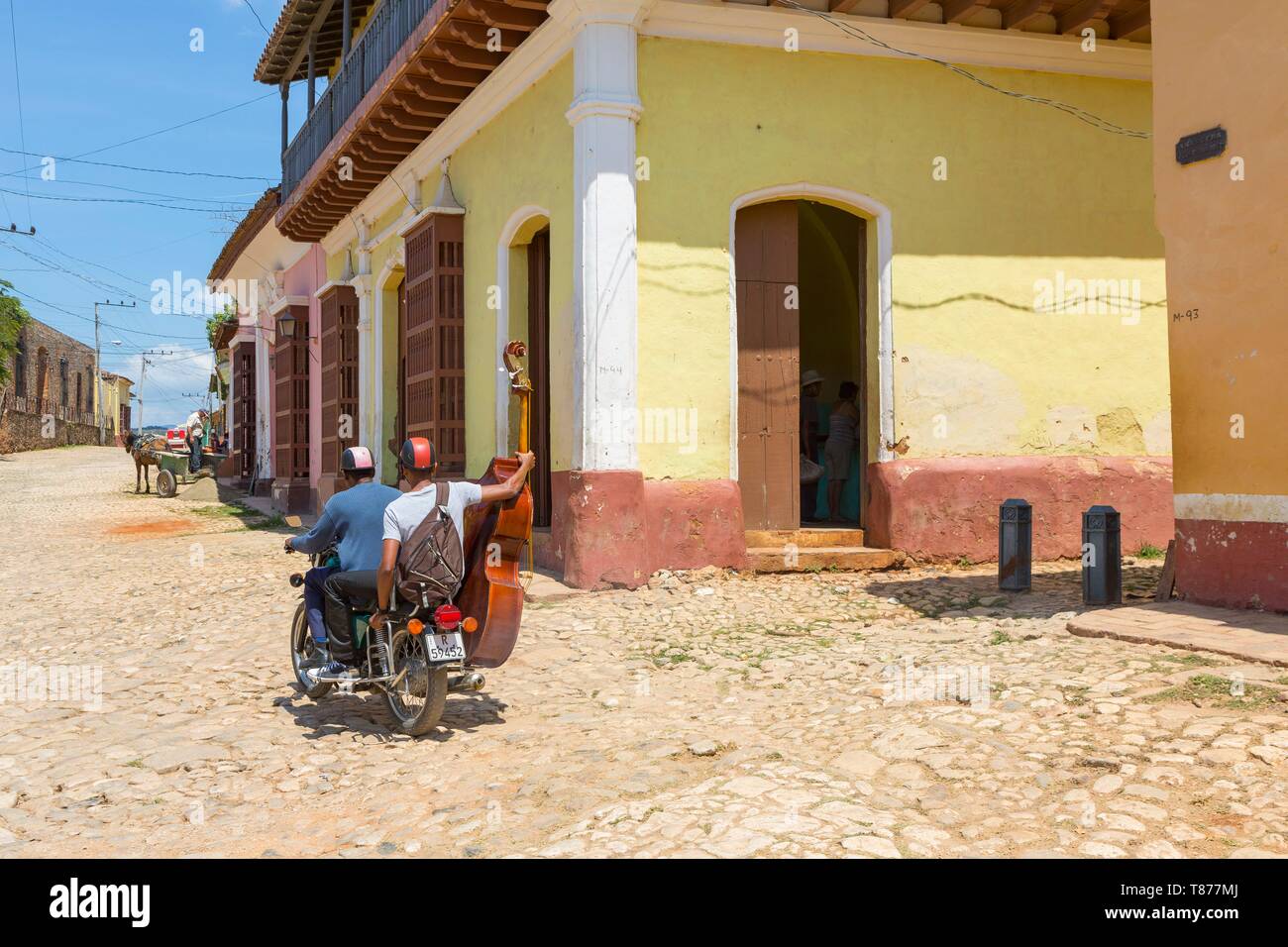 Cuba, Sancti Spiritus Provincia, Trinidad de Cuba elencati come patrimonio mondiale dall' UNESCO, musicista Foto Stock